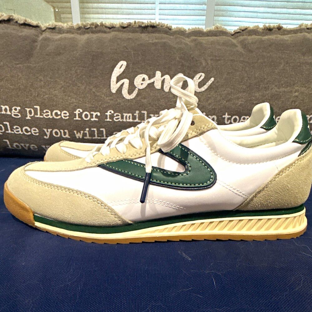Tretorn Women’s Low Top Lace Up Colorblock Sneakers White Green. Kristine model